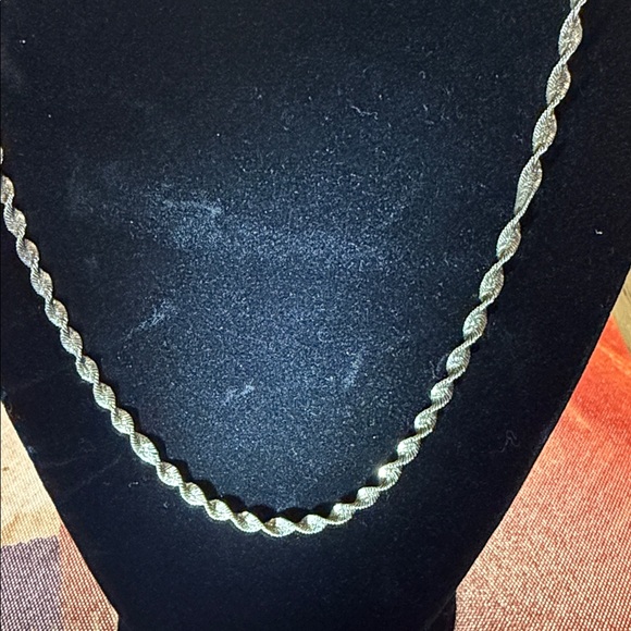 925 Made In Italy  Twisted Necklace - Picture 4 of 5